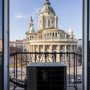 Luxury Basilika Breathless View-need Reservation For Free Parking , Budapest Hungary